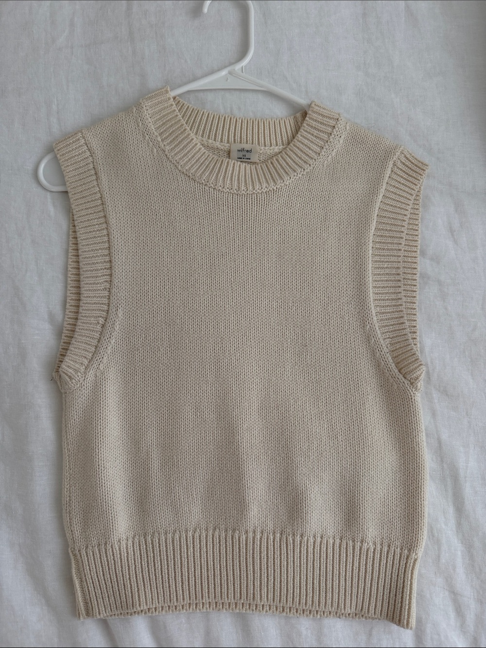 Cream Colored Aritzia Wilfred Sweater Vest XS